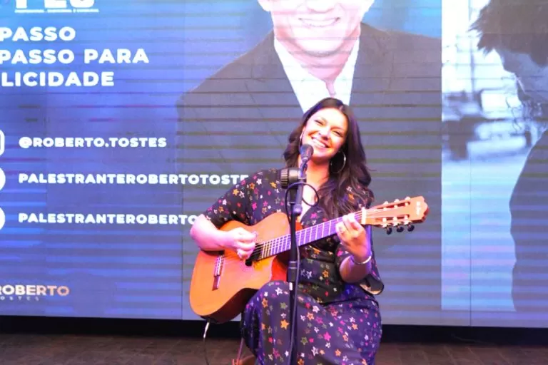 Show de MPB no palco do evento